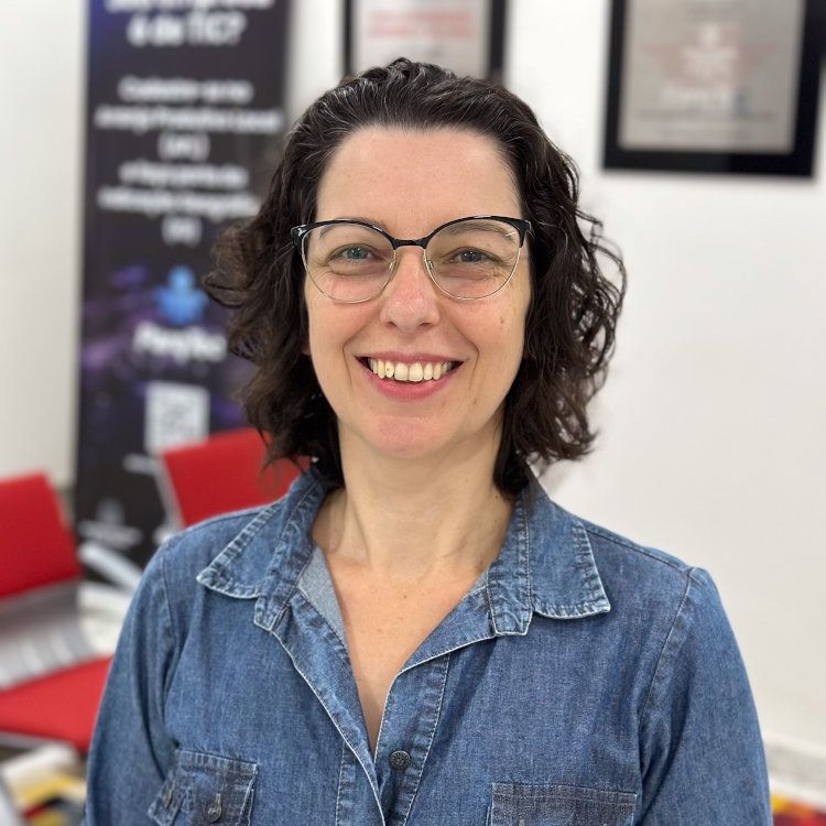 Mirlene Fátima Simões