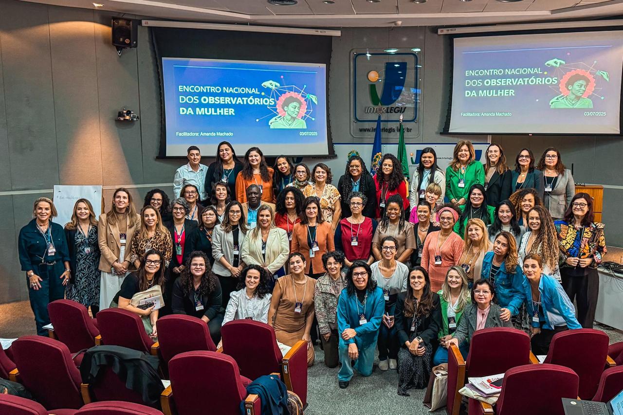 Encontro Nacional de Observatórios da Mulher promovido pelo Observatório da Mulher contra a Violência